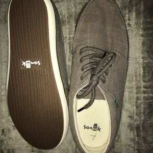 NWOT Sanuk Men's TKO Shoes Brown 7